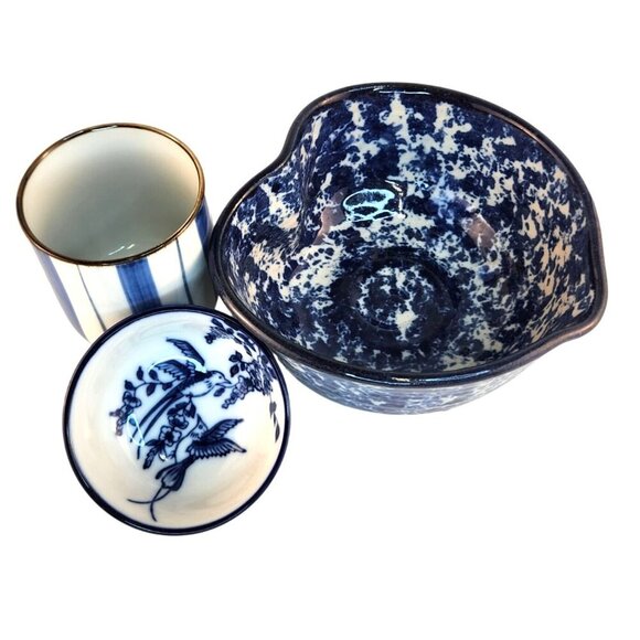 Set Of 3 Ceramic Blue & White Bowls & Cup With Floral & Stripe Designs - Picture 1 of 14